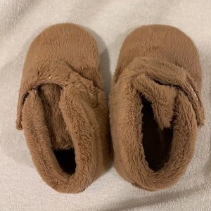 UGG®
Baby Unisex Bixbee Booties